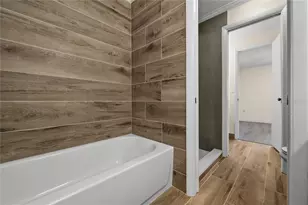 3700 Beneva Rd, Sarasota, FL 34232 - Photo 18