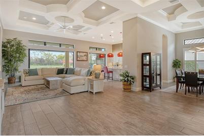 4735 Cabreo Court, Lakewood Ranch, FL 34211 - Photo 8