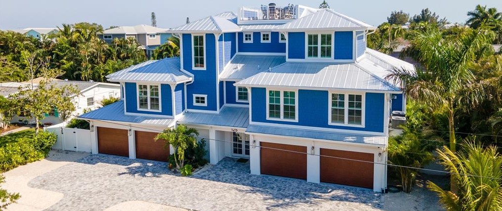 125 51st St, Holmes Beach, FL 34217