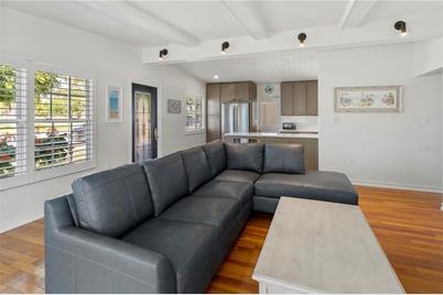 124 Field Avenue, Venice, FL 34285 - Photo 8