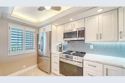 8911 Midnight Pass Road #514, Sarasota, FL 34242 - Photo 6