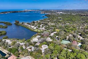 1601 Bayhouse Point Dr, Sarasota, FL 34231 - Photo 46