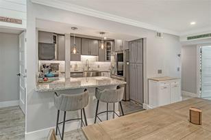 1601 Bayhouse Point Dr, Sarasota, FL 34231 - Photo 10