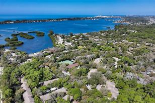 1601 Bayhouse Point Dr, Sarasota, FL 34231 - Photo 38