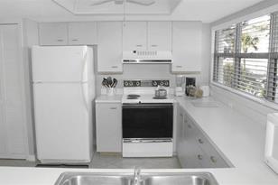 1200 Siesta Bayside Dr, Sarasota, FL 34242 - Photo 4