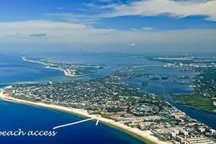 1226 Siesta Bayside Dr, Sarasota, FL 34242 - Photo 26