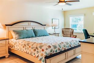 1226 Siesta Bayside Dr, Sarasota, FL 34242 - Photo 10