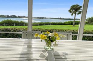 1360 Siesta Bayside Dr, Sarasota, FL 34242 - Photo 2