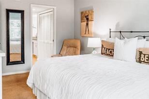 1272 Siesta Bayside Dr, Sarasota, FL 34242 - Photo 12