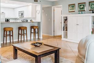 1272 Siesta Bayside Dr, Sarasota, FL 34242 - Photo 8