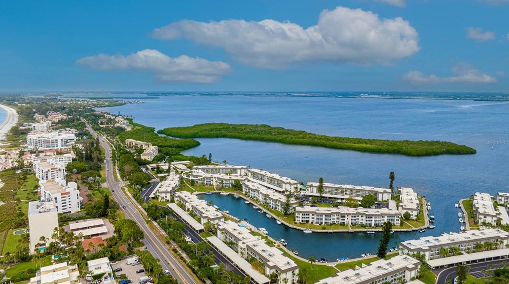 4380 Exeter Dr #306, Longboat Key, FL 34228