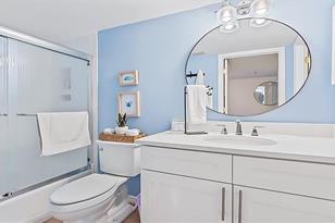 1204 Siesta Bayside Dr, Sarasota, FL 34242 - Photo 12