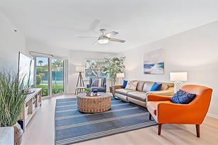 1204 Siesta Bayside Dr, Sarasota, FL 34242 - Photo 10