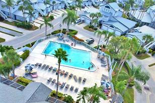 1305 Siesta Bayside Dr, Sarasota, FL 34242 - Photo 16