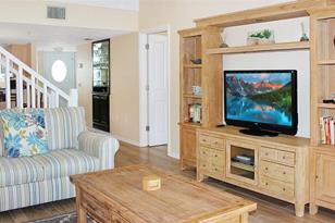 1305 Siesta Bayside Dr, Sarasota, FL 34242 - Photo 2