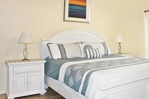 1305 Siesta Bayside Dr, Sarasota, FL 34242 - Photo 8