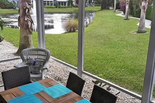 1327 Siesta Bayside Dr, Sarasota, FL 34242 - Photo 2