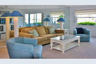 1351 Siesta Bayside Drive #1351-D, Sarasota, FL 34242 - Photo 4