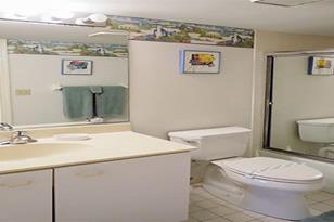 1351 Siesta Bayside Dr, Sarasota, FL 34242 - Photo 10