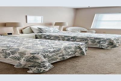 1365 Siesta Bayside Drive #1365-C, Sarasota, FL 34242 - Photo 14