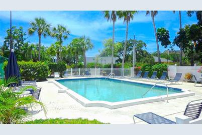 1365 Siesta Bayside Drive #1365-C, Sarasota, FL 34242 - Photo 18