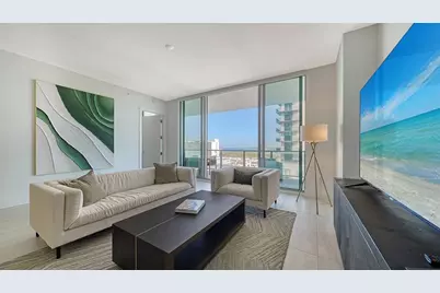 301 Quay Commons Drive #704, Sarasota, FL 34236 - Photo 12