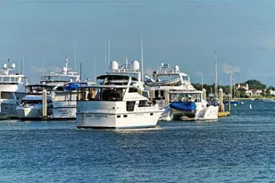 301 Quay Commons Dr, Sarasota, FL 34236 - Photo 50