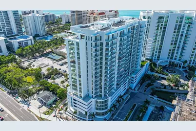 301 Quay Commons Drive #704, Sarasota, FL 34236 - Photo 6