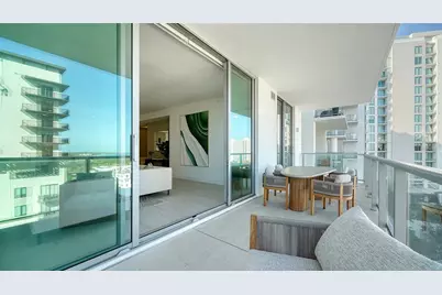 301 Quay Commons Drive #704, Sarasota, FL 34236 - Photo 14