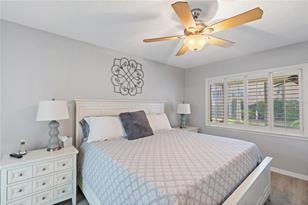 1374 Siesta Bayside Dr, Sarasota, FL 34242 - Photo 18