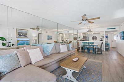 1374 Siesta Bayside Drive #1374-D, Sarasota, FL 34242 - Photo 8