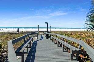 1318 Siesta Bayside Dr, Sarasota, FL 34242 - Photo 22