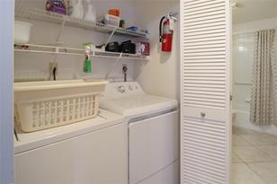 1260 Siesta Bayside Dr, Sarasota, FL 34242 - Photo 30