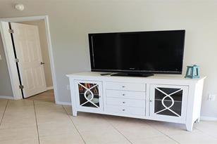 1340 Siesta Bayside Dr, Sarasota, FL 34242 - Photo 16