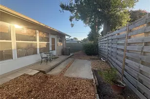 2666 Woodgate Ln, Sarasota, FL 34231 - Photo 18