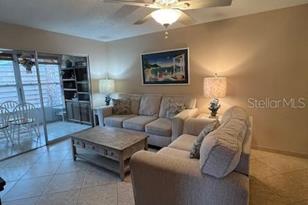2666 Woodgate Ln, Sarasota, FL 34231 - Photo 2