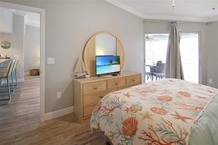 1339 Siesta Bayside Dr, Sarasota, FL 34242 - Photo 24