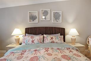 1339 Siesta Bayside Dr, Sarasota, FL 34242 - Photo 22