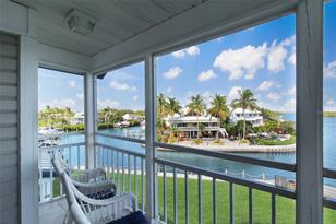 1389 Siesta Bayside Dr, Sarasota, FL 34242 - Photo 46