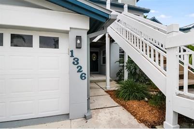 1326 Siesta Bayside Drive #1326-D, Sarasota, FL 34242 - Photo 2