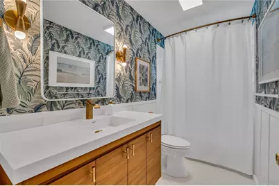 2449 Breakwater Circle, Sarasota, FL 34231 - Photo 22