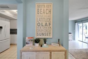 1328 Siesta Bayside Dr, Sarasota, FL 34242 - Photo 4