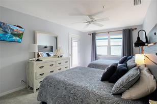 1373 Siesta Bayside Dr, Sarasota, FL 34242 - Photo 30