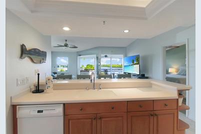 1373 Siesta Bayside Drive #1373-C, Sarasota, FL 34242 - Photo 10