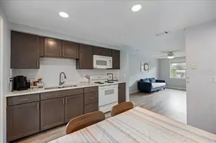 307 Winfield Way, Nokomis, FL 34275 - Photo 18