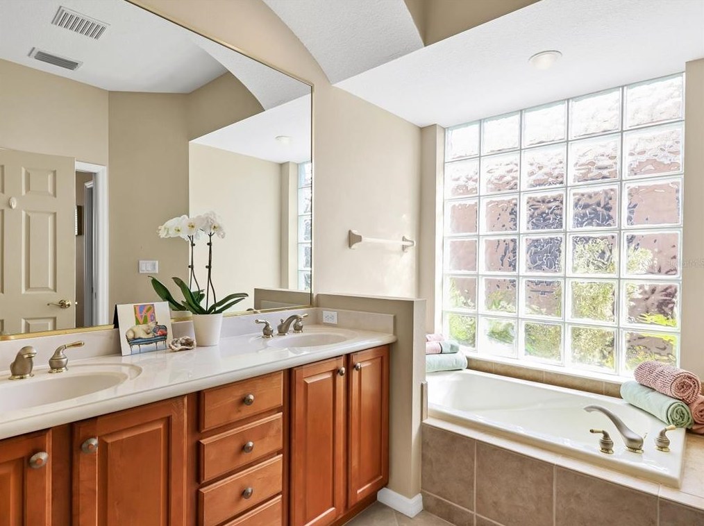 7534 Birds Eye Ter, Bradenton FL  34203-7149 exterior