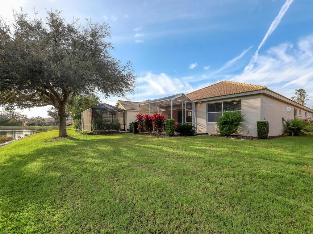 7534 Birds Eye Ter, Bradenton FL  34203-7149 exterior