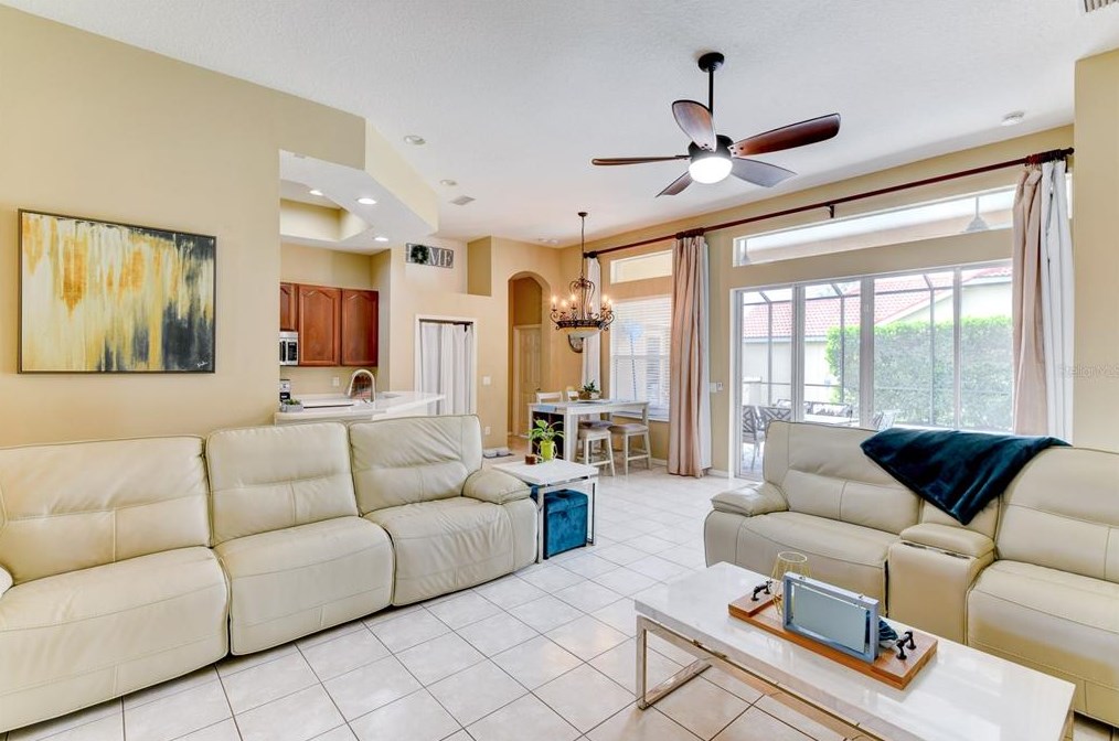 6188 46 St, Bradenton FL  34203-6302 exterior