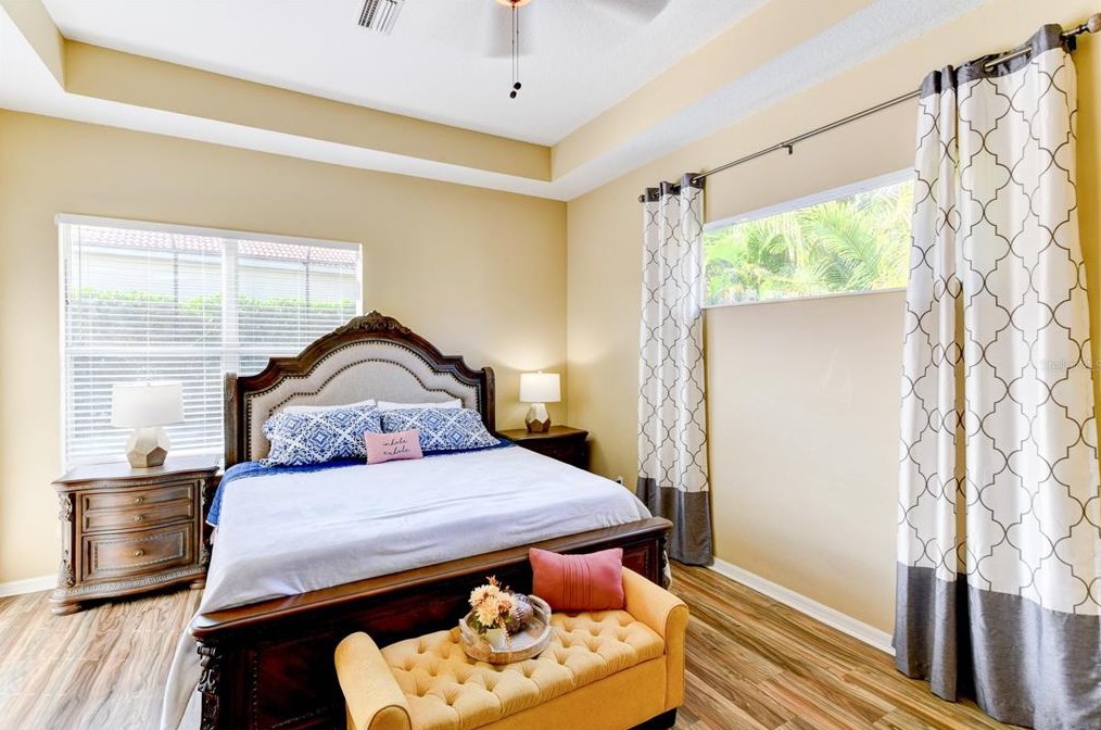 6188 46 St, Bradenton FL  34203-6302 exterior