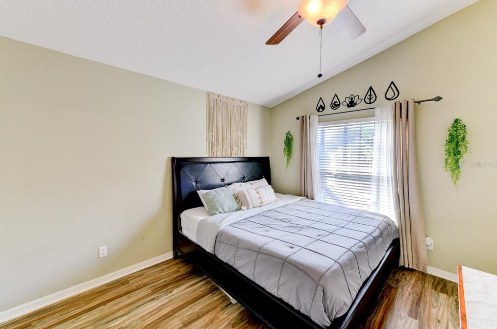 6188 46 St, Bradenton FL  34203-6302 exterior